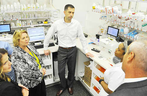 Rep. Cotton tours Walgreens, talks pharmacies, Obamacare
