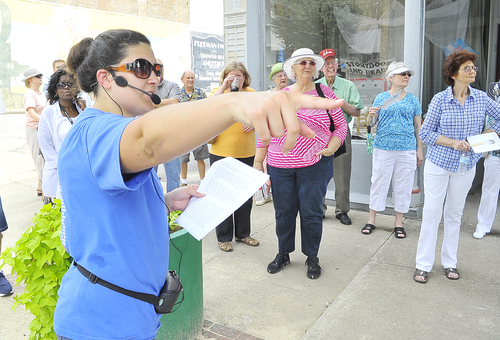Walking tour highlights Pine Bluff history