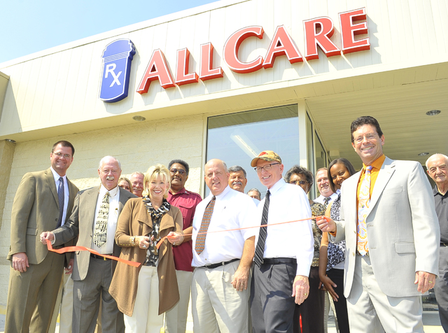 New pharmacy opens in Pine Bluff