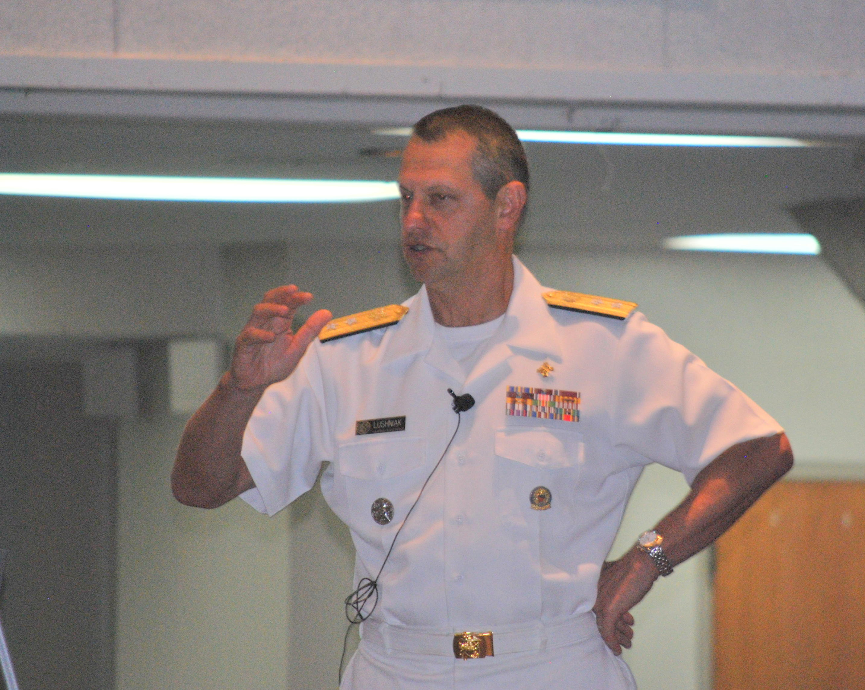 Patriotic duty to be healthy, acting U.S. surgeon general says