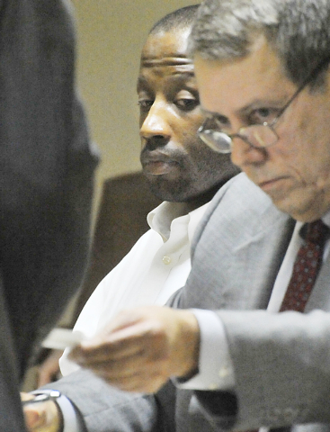 Two witnesses link Phillips to 2012 slaying