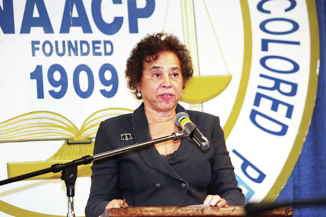 Retired New York justice speaks at Dove Banquet