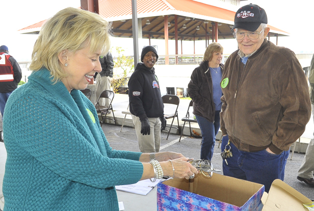 America Recycles Day draws diverse groups to Saracen Landing