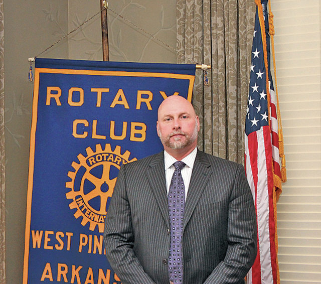 Secret Service agent gives Rotarians an inside peek