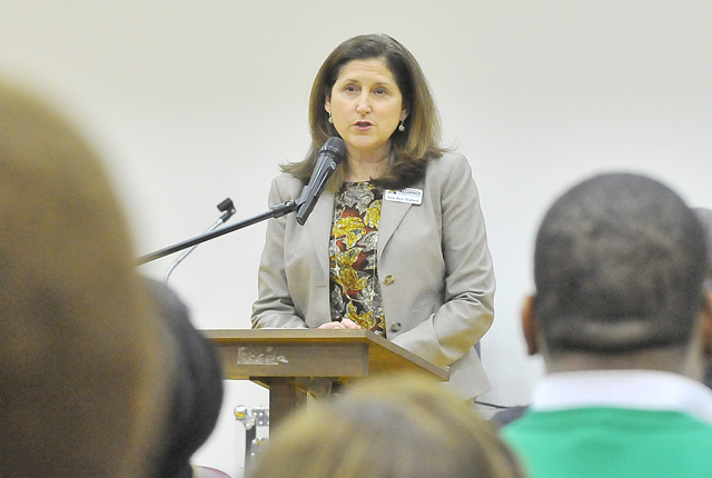 Nisbett hopes 2014 brings many new job announcements