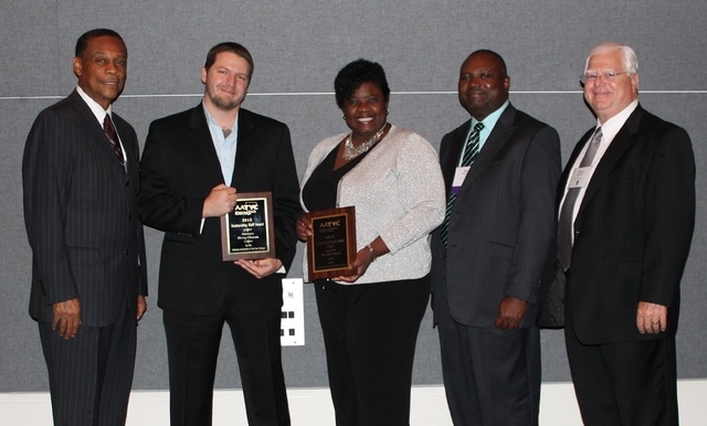 4 from SEARK College honored at conference