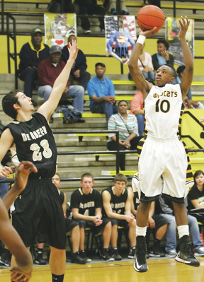 Wildcats break into 5A-South win column