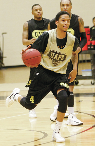 Right at home: Savage’s basketball career brings him back to Pine Bluff