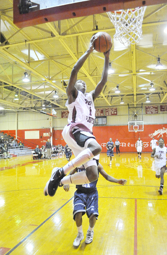 Clements’ Night: Senior scores 16 of 22 in fourth as Z’s ditch Eagles