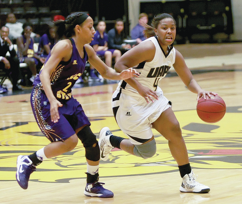Marsh saves Lady Lions with free throws