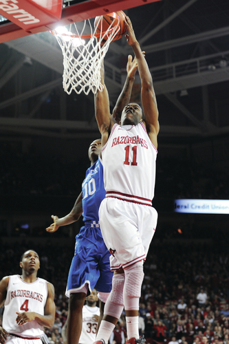 Hogs outmuscle young Wildcats