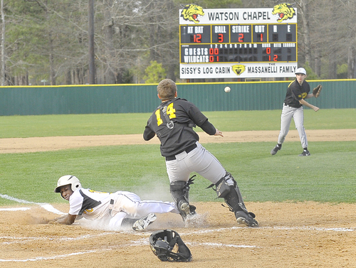 2-0 in conference: Dardenne, Wildcats outslug Trojans