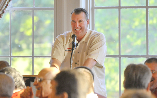Bielema in the Bluff: Coach follows up spring with visit for dinner