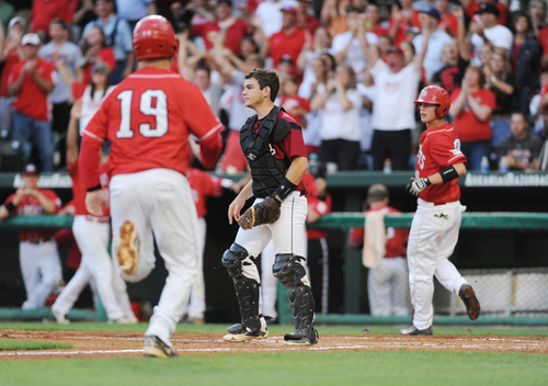 Tough night at the Hill: Redbugs smashed as Wildcats complete title trifecta
