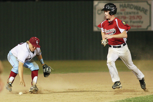 One big hit, solid pitching leads Simmons to victory