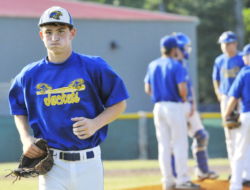 Sheridan’s Smith rescues Yellowjackets with great pitching performance