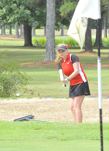 McNulty, Bulldogs second at home