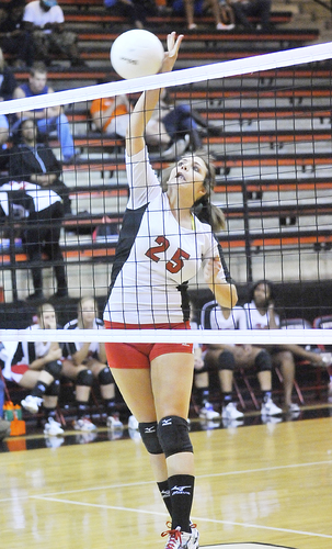 Winston seals Lady Dogs’ first win