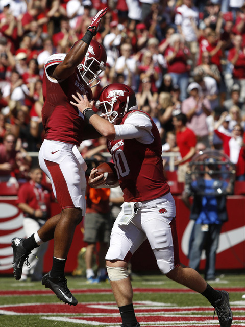 Arkansas loses Allen, but beats USM