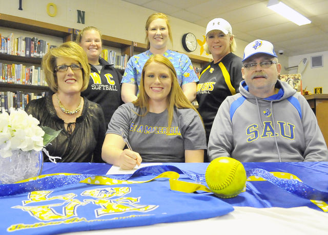 Chapel’s Johnson signs with SAU for softball