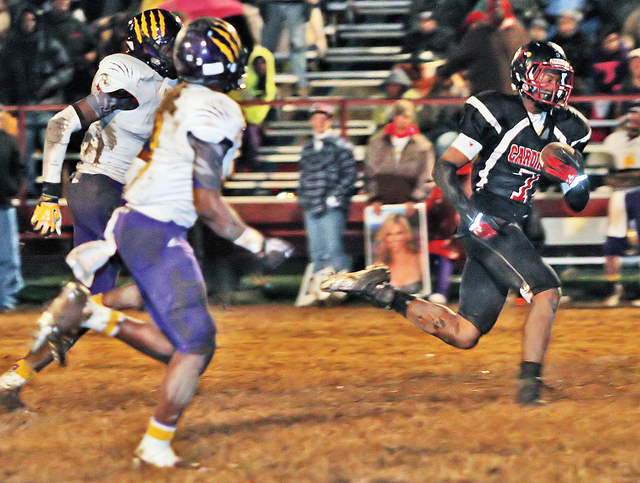 Ento leads Dollarway into quarterfinals