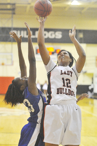 Wilkins’ 28 paces rusty Lady Bulldogs