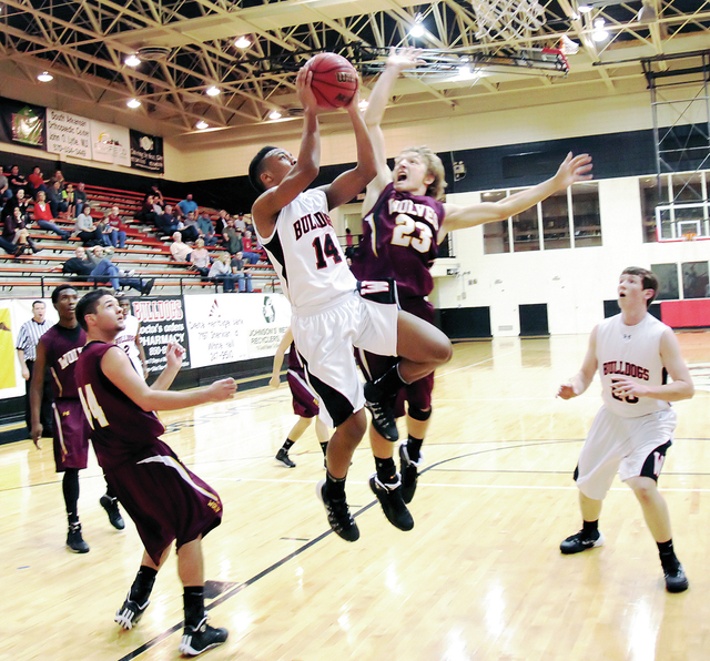 Late shot downs Bulldogs