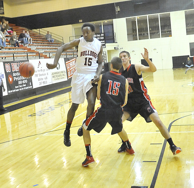 Missed FTs haunt Bulldogs