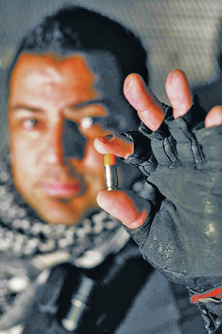 Tactical fast-draw could bring gunfights to a bar near you