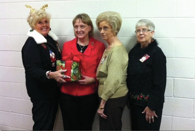 Extension Homemakers celebrate the holidays with annual event