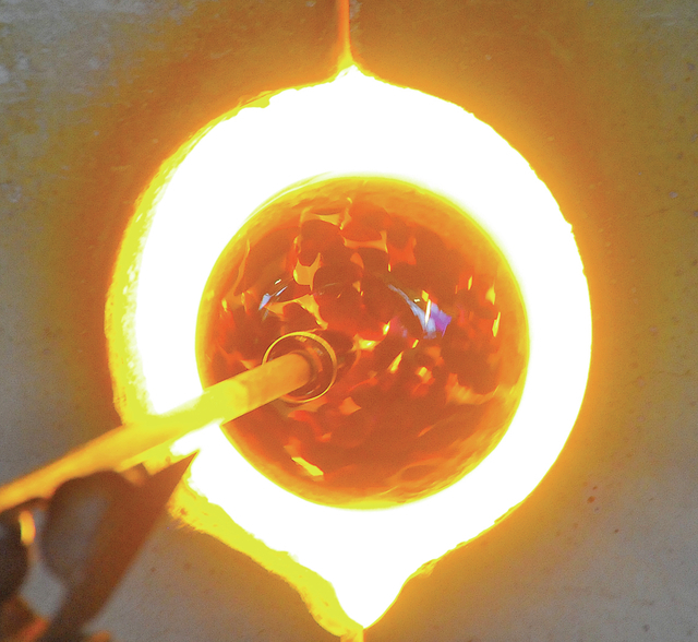 Glass Trip: Coleman students get first-hand look at art of glassblowing
