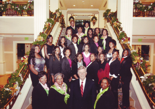 Debutantes Visit Governor