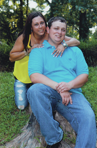 Michaela Montgomery and Slade Watkins to exchange vows