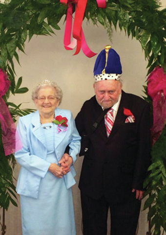 The Gardens at Whispering Knoll crowns 2014 king and queen