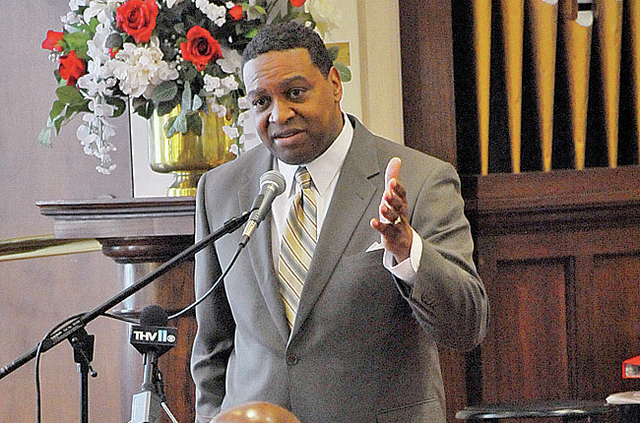 Steele says Pine Bluff is at crossroads