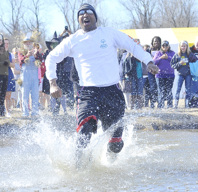 Polar Plunge: Participants brave cold water to raise funds for Special Olympics