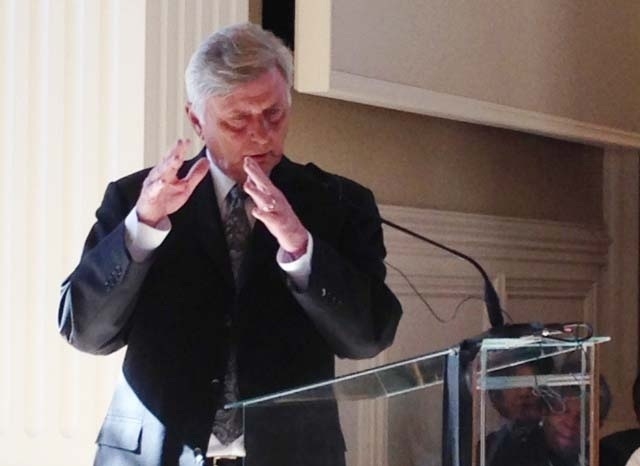 Beebe compares defunding private option to loss of insurance under health care law