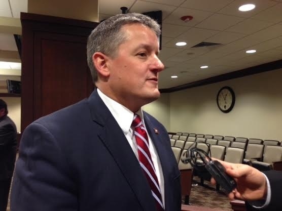 Proposal to avoid special election for lieutenant governor advances
