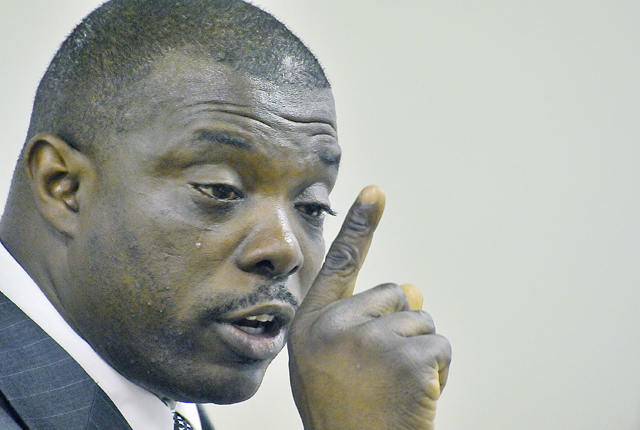 Gould mayor resigns