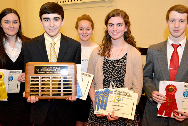Senior from Pine Bluff takes 1st place in ASMSA research symposium