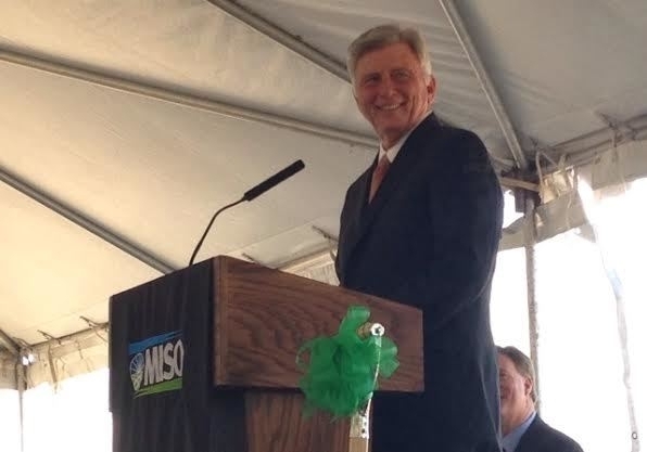 Transmission organization breaks ground for Little Rock facility