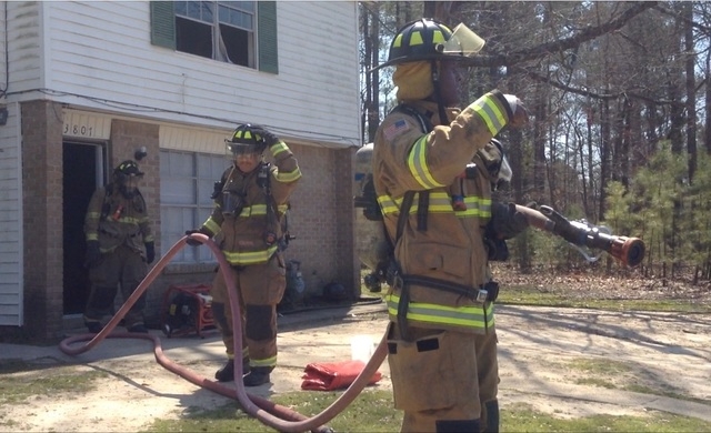 Firefighters respond to Watson Chapel apartment fire
