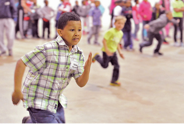 Spring Break Fun: Dollarway coach, police team up for kids camp