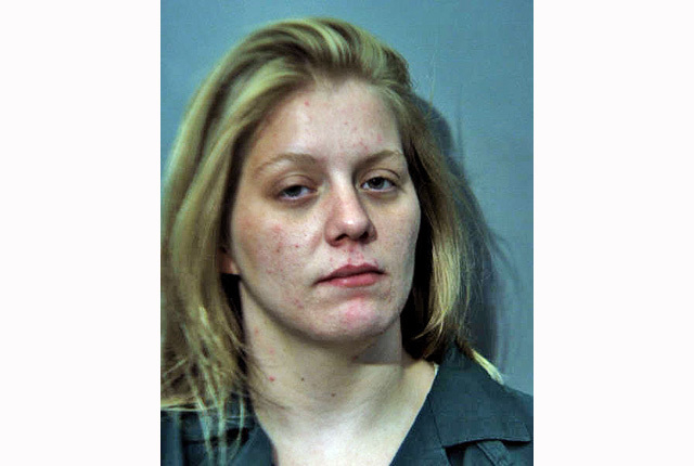 Cash-only bond set for woman accused of using stolen card