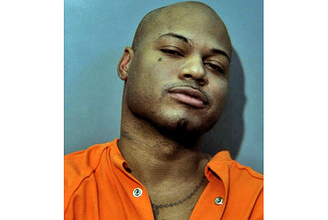 Police seize counterfeit cash when wanted man arrested