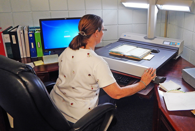 Library preserves Jefferson County history with new scanner