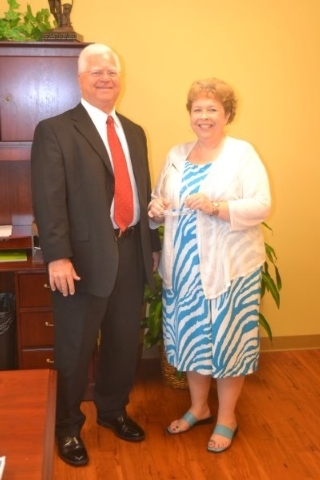 SEARK business manager completes leadership institute
