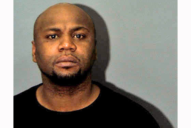 Cash-only bond set in alleged robbery