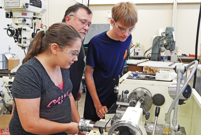 Young Manufacturers Academy teaches applicable skills to students