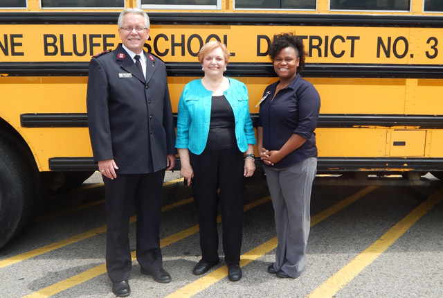 Walmart teams with Neighbor to Neighbor, Salvation Army to collect school supplies